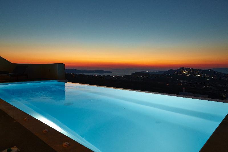 North Santorini A Luxury Spa Hotel Pýrgos Esterno foto