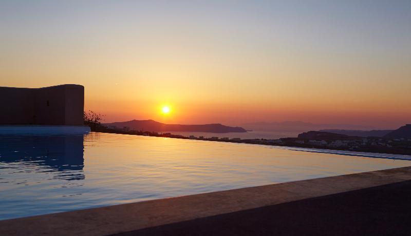 North Santorini A Luxury Spa Hotel Pýrgos Esterno foto